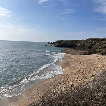 Climatise Et Spacieux Avec Terrasse Et Vue Sur Le Port Capacite 6 Personnes Appartement *