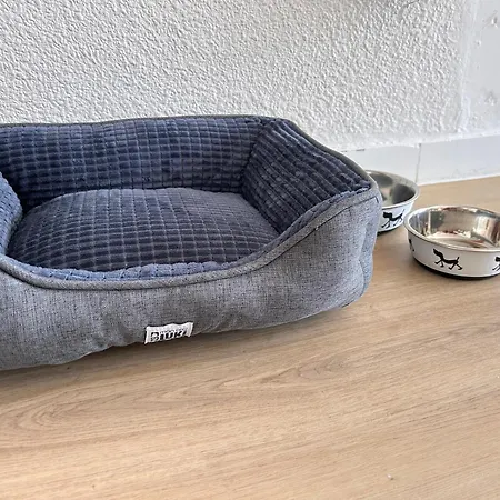 Centre Port, 1er Etage, Climatise, Spacieux, Terrasse, 6 Personnes Апартаменты *