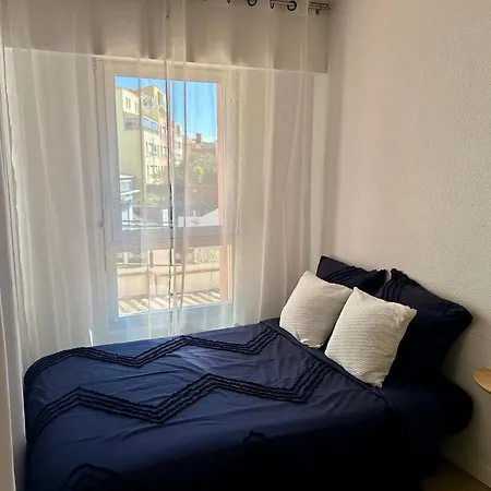 Climatise Et Spacieux Avec Terrasse, Centre Port Et Proche - 6 Personnes Lägenhet
