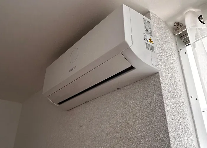 Climatise Et Spacieux Avec Terrasse Et Vue Sur Le Port Capacite 6 Personnes *