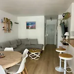 Climatise Et Spacieux Avec Terrasse, Centre Port Et Proche - 6 Personnes Appartement Agde