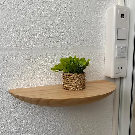 Centre Port, 1er Etage, Climatise, Spacieux, Terrasse, 6 Personnes *