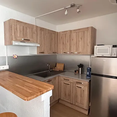 Apartman Centre Port, 1er Etage, Climatise, Spacieux, Terrasse, 6 Personnes *