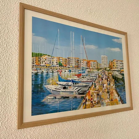 Climatise Et Spacieux Avec Terrasse, Centre Port Et Proche - 6 Personnes * Agde