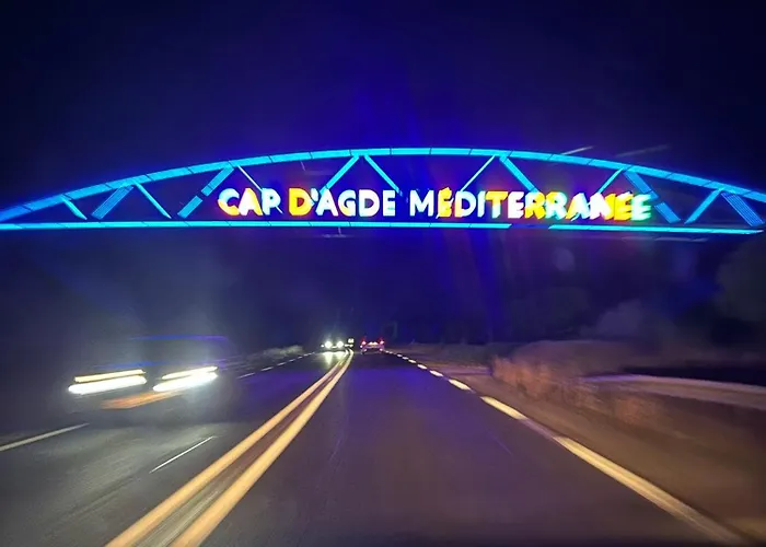 Climatise Et Spacieux Avec Terrasse Et Vue Sur Le Port Capacite 6 Personnes Apartment *