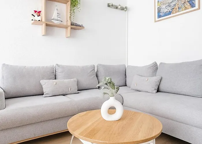 Appartamento De Gamme Climatisé, Spacieux, Grand Confort Et Terrasse, En Famille Ou Entre Amis