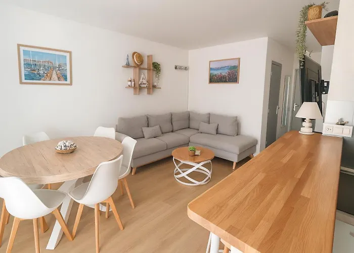 Appartamento De Gamme Climatisé, Spacieux, Grand Confort Et Terrasse, En Famille Ou Entre Amis *